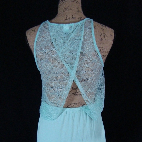 **NWOT Victoria Secret Cross Over Back - Picture 4 of 6